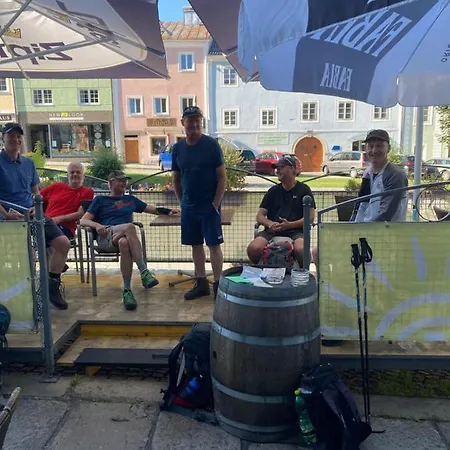 Sunnseitn - - Cafe - Weinkeller *