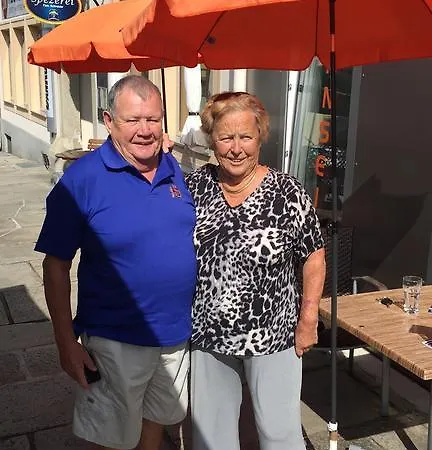 Guest house Sunnseitn - - Cafe - Weinkeller Haslach an der Muhl