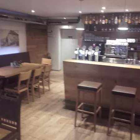 Pension SUNNSEITN - Gastronomie - Café - Weinkeller