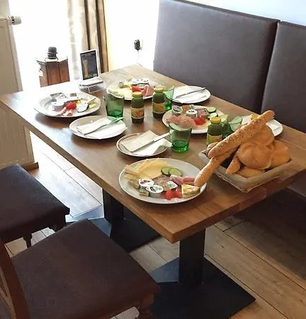 Guest house Sunnseitn - - Cafe - Weinkeller Haslach an der Muhl