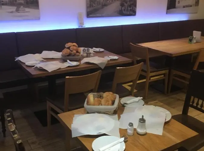 Sunnseitn - - Cafe - Weinkeller