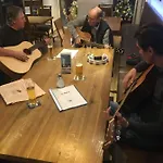 Pensjonat Sunnseitn - - Cafe - Weinkeller 3*