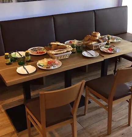 Sunnseitn - - Cafe - Weinkeller Гостевой дом