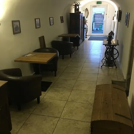 Sunnseitn - - Café - Weinkeller 3*