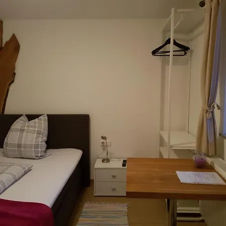 Pensjonat Sunnseitn - - Cafe - Weinkeller 3*