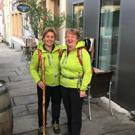 Sunnseitn - - Cafe - Weinkeller Гостевой дом Haslach an der Muhl