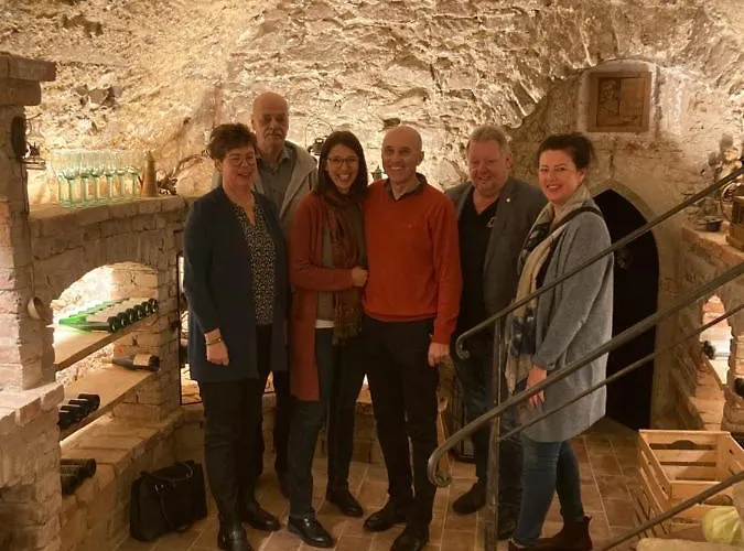 Sunnseitn - - Cafe - Weinkeller